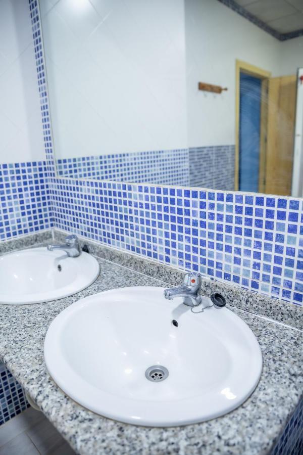 Albergue Rojo Plata Torremegia Exterior photo
